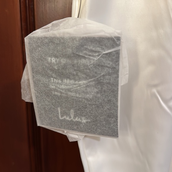 Lulus new with tags satin twist tight dress - Picture 6 of 6